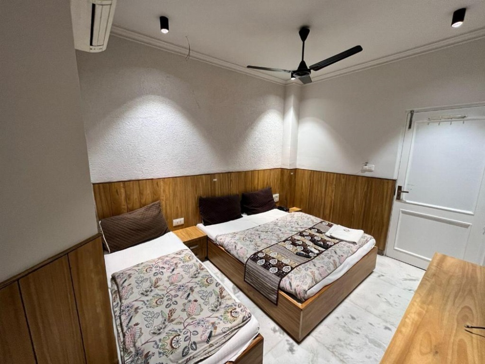 Room image 2